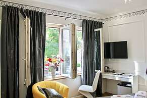 Galeria Valeria Seaside Downtown - MAG Quaint & Elegant Boutique Hotel