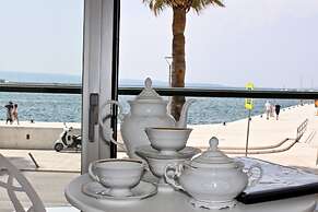 Galeria Valeria Seaside Downtown - MAG Quaint & Elegant Boutique Hotel