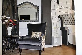 Galeria Valeria Seaside Downtown - MAG Quaint & Elegant Boutique Hotel