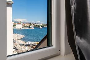 Galeria Valeria Seaside Downtown - MAG Quaint & Elegant Boutique Hotel