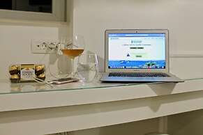 Galeria Valeria Seaside Downtown - MAG Quaint & Elegant Boutique Hotel