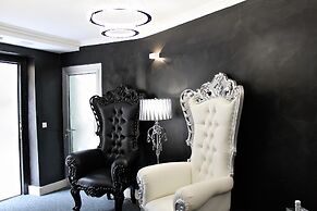 Galeria Valeria Seaside Downtown - MAG Quaint & Elegant Boutique Hotel