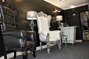 Galeria Valeria Seaside Downtown - MAG Quaint & Elegant Boutique Hotel