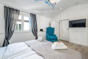 Galeria Valeria Seaside Downtown - MAG Quaint & Elegant Boutique Hotel