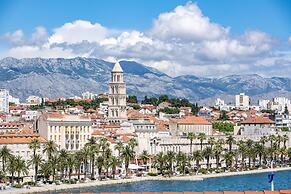 Galeria Valeria Seaside Downtown - MAG Quaint & Elegant Boutique Hotel