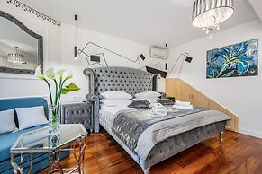 Galeria Valeria Seaside Downtown - MAG Quaint & Elegant Boutique Hotel