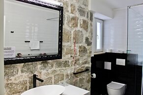 Galeria Valeria Seaside Downtown - MAG Quaint & Elegant Boutique Hotel