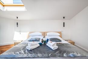 Galeria Valeria Seaside Downtown - MAG Quaint & Elegant Boutique Hotel