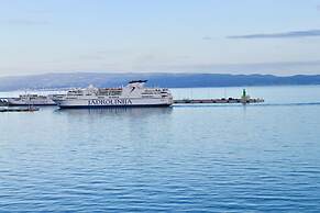 Galeria Valeria Seaside Downtown - MAG Quaint & Elegant Boutique Hotel