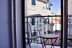 Galeria Valeria Seaside Downtown - MAG Quaint & Elegant Boutique Hotel