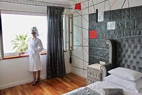 Galeria Valeria Seaside Downtown - MAG Quaint & Elegant Boutique Hotel