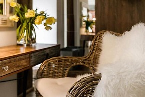 Art & Garden Residence