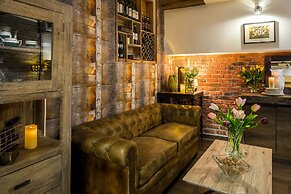 Art & Garden Residence