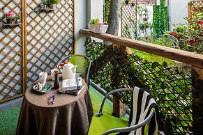 Art & Garden Residence