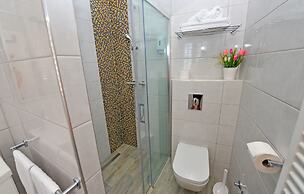 Nirvana Luxury Rooms