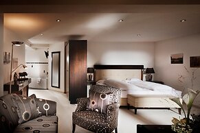 Waldhotel Doldenhorn