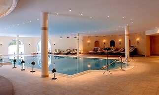 Waldhotel Doldenhorn