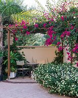 Mamfredas Luxury Resort