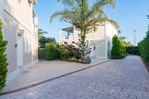 Mamfredas Luxury Resort