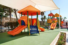 Hipotels Coma Gran Aparthotel