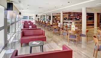 Hipotels Coma Gran Aparthotel