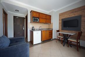 Club Karakas Apart