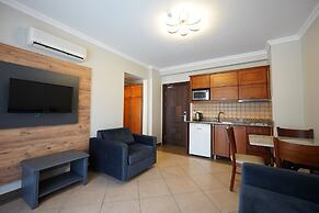 Club Karakas Apart
