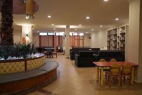 Club Karakas Apart