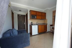 Club Karakas Apart