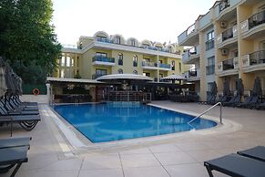 Club Karakas Apart