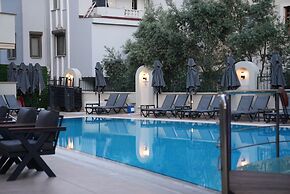 Club Karakas Apart