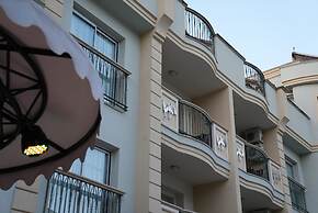 Club Karakas Apart
