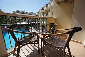 Club Karakas Apart