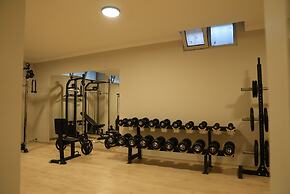 Club Karakas Apart