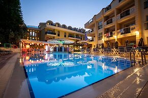 Club Karakas Apart