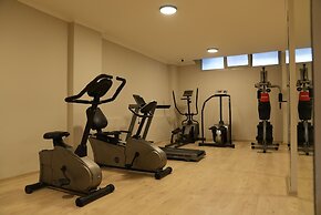 Club Karakas Apart