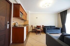 Club Karakas Apart