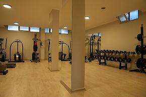 Club Karakas Apart