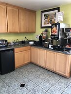 Cloverdale Wine Country Inn & Suites