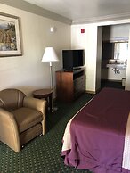 Cloverdale Wine Country Inn & Suites