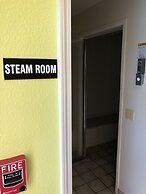 Cloverdale Wine Country Inn & Suites
