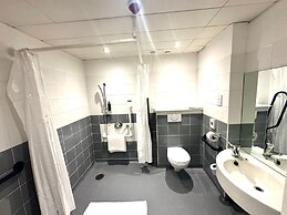Cambridge Hotel Bradford Central