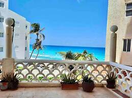 Cancun Plaza Condo