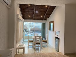 Cancun Plaza Condo