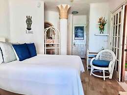 Cancun Plaza Condo