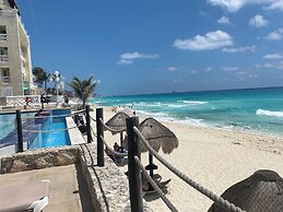 Cancun Plaza Condo