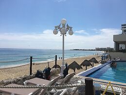Cancun Plaza Condo