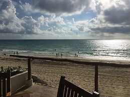 Cancun Plaza Condo