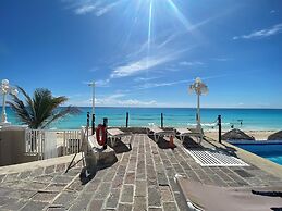 Cancun Plaza Condo