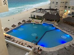 Cancun Plaza Condo